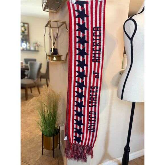 Knitmakers Red, White, Blue USA Patriotic Knit Scarf 9"x 84” Plus 6“ Fringe VTG - Picture 2 of 5